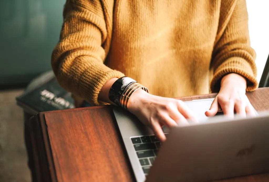 How to Write Strong Web Copy that Sells